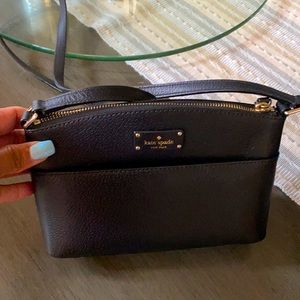 Black Kate Spade Cross Body Pursw